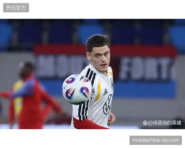 德国队展现出强大的控场能力，维尔茨与穆西亚拉的中场组合盘活了全队进攻